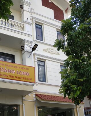 ảnh đèn năng lượng mặt trời do Hoàng Long Solar lắp đặt